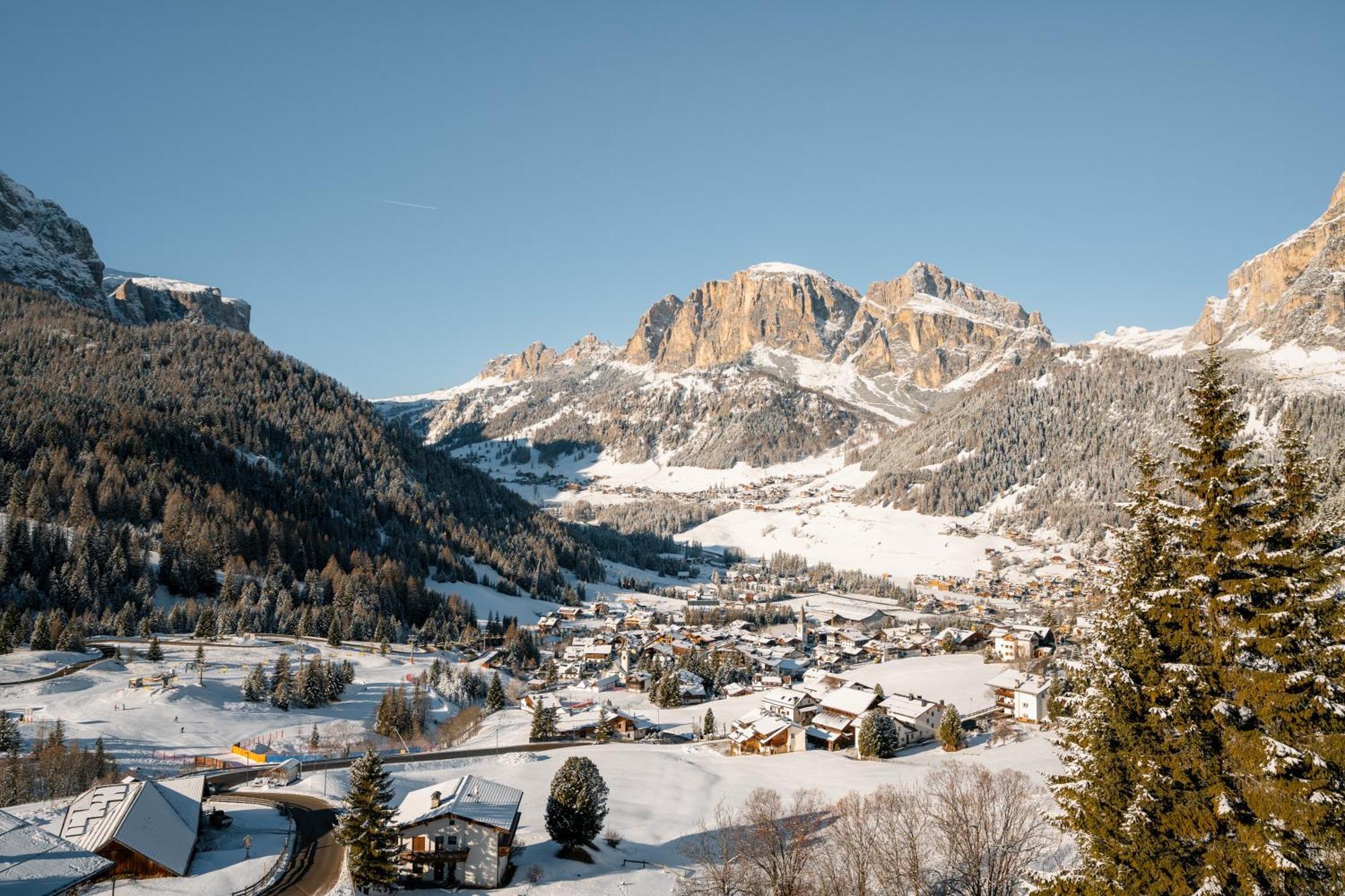 Sporthotel Panorama Corvara In Badia Exterior foto