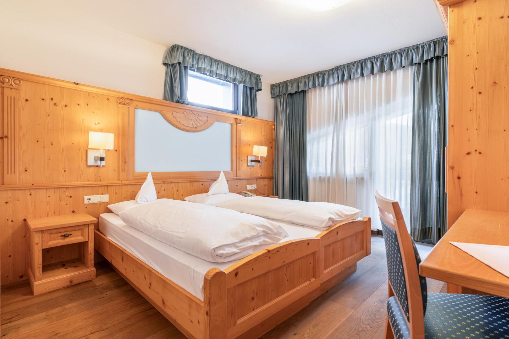 Sporthotel Panorama Corvara In Badia Exterior foto
